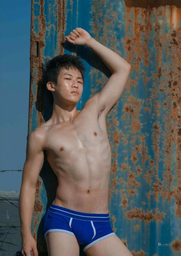 PHOTO-SET-Whoseman-1-吳敵警長來囉~~~我的靴子裡有蛇